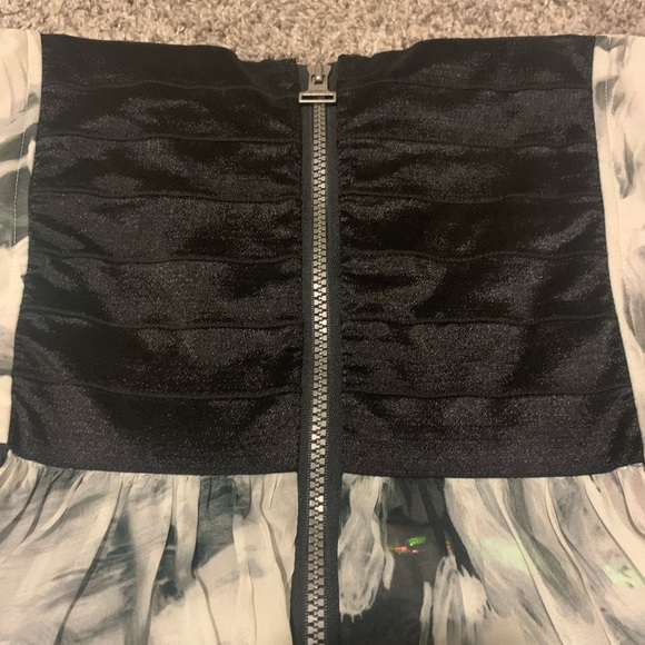 Alice & Olivia Cocktail Dress 8 - Picture 5 of 8